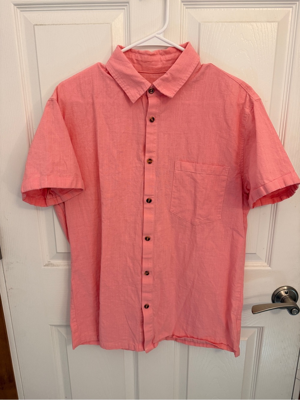 Men's Short-Sleeve Linen Button-Up Shirt in Coral Pink